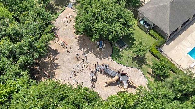 17027 Chapel Park Way, Houston, TX 77059