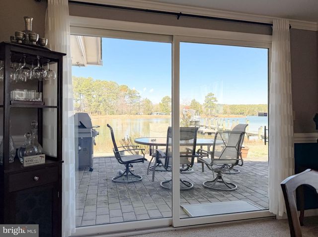 49716 AIREDELE RD, Ridge, MD 20680