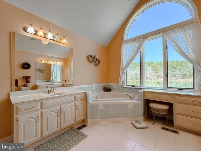 49716 AIREDELE RD, Ridge, MD 20680