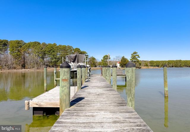 49716 AIREDELE RD, Ridge, MD 20680