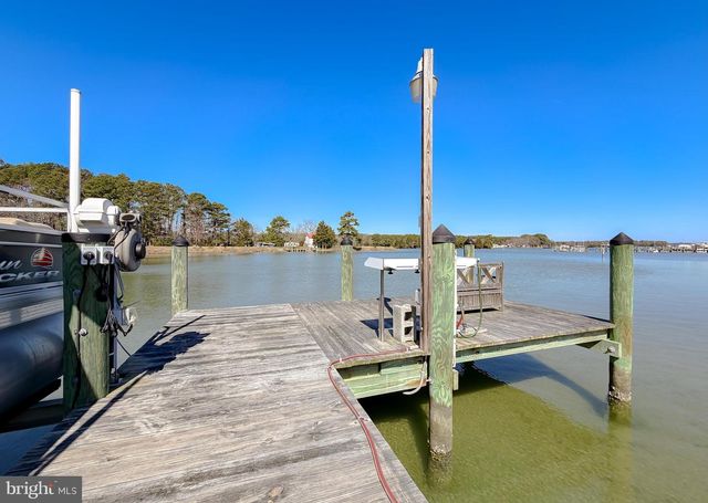 49716 AIREDELE RD, Ridge, MD 20680