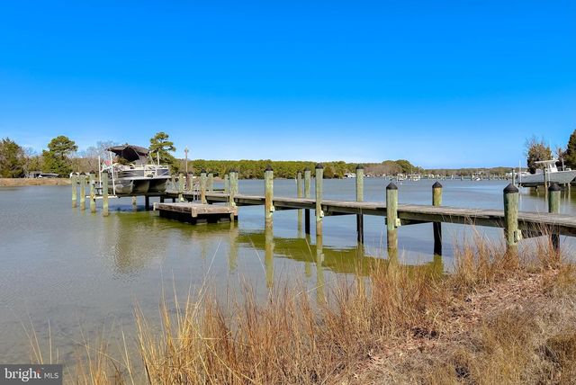 49716 AIREDELE RD, Ridge, MD 20680