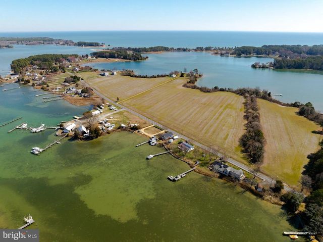 49716 AIREDELE RD, Ridge, MD 20680