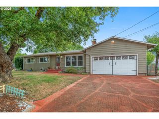 760 Se WILLIAMS Rd, Gresham, OR 97080