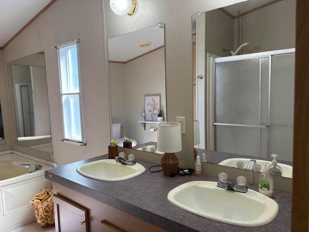 Image 10 of property listing at 1163 Register Road, Colorado City, TX 79512