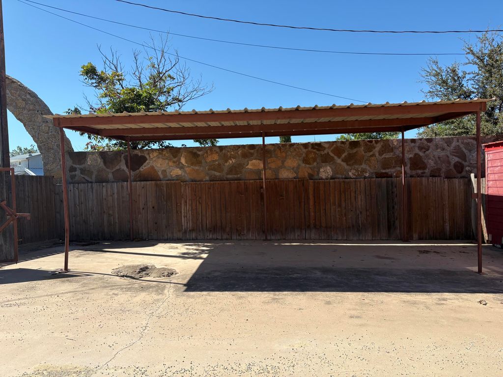 Image 28 of property listing at 1163 Register Road, Colorado City, TX 79512