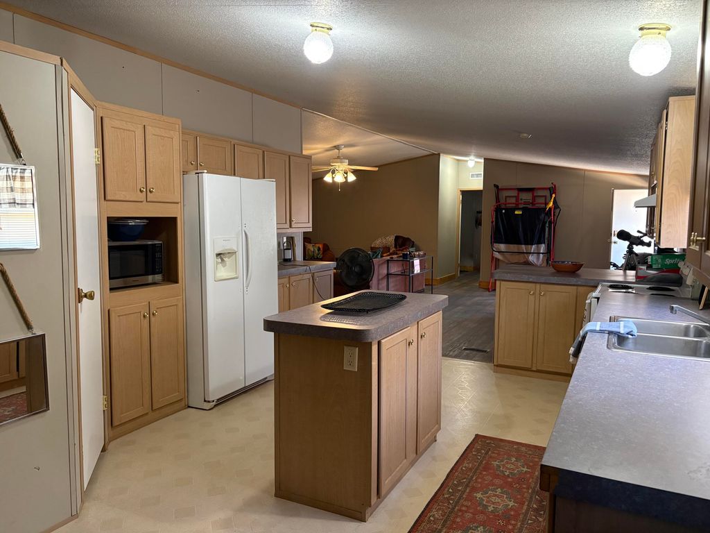 Image 7 of property listing at 1163 Register Road, Colorado City, TX 79512