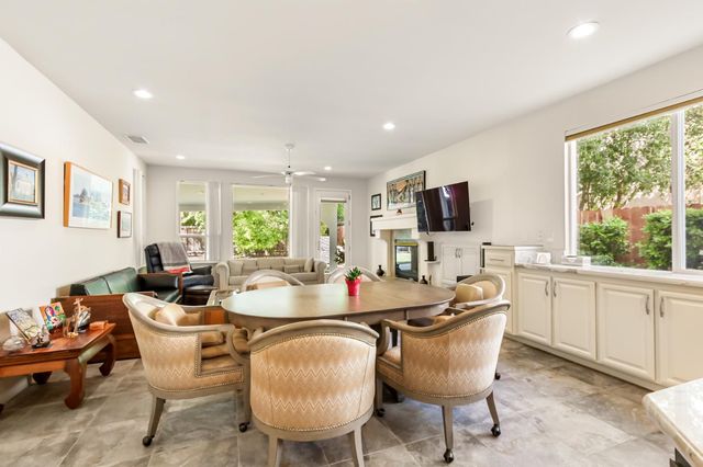 5415 Rogers St, Davis, CA 95618