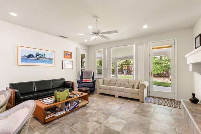 5415 Rogers St, Davis, CA 95618