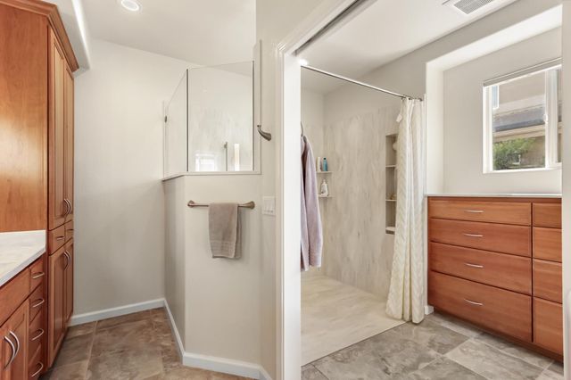 5415 Rogers St, Davis, CA 95618