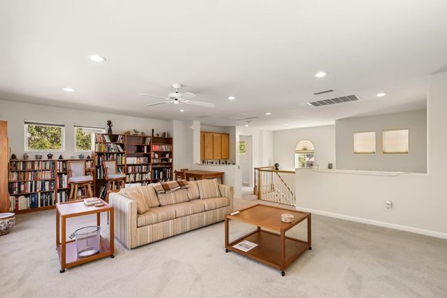 5415 Rogers St, Davis, CA 95618