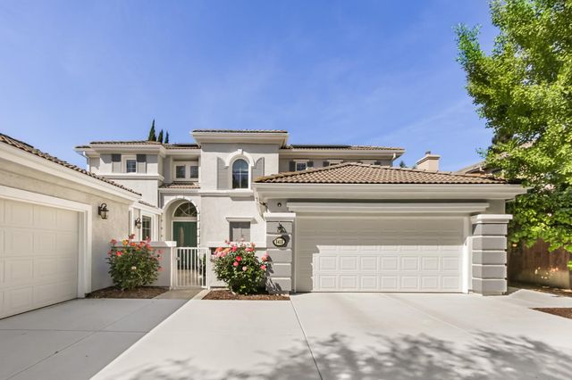 5415 Rogers St, Davis, CA 95618