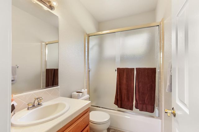 5415 Rogers St, Davis, CA 95618