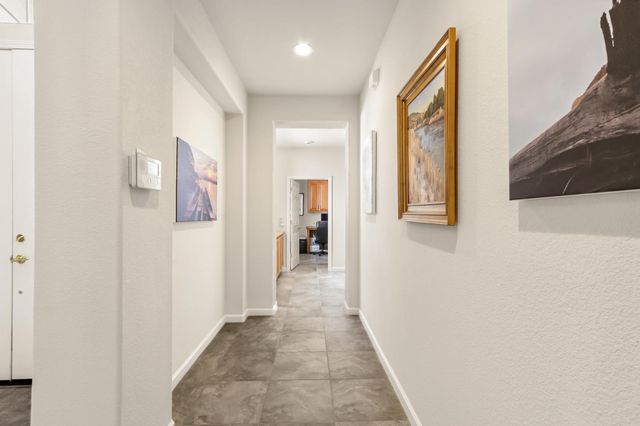 5415 Rogers St, Davis, CA 95618