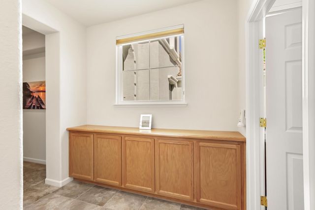 5415 Rogers St, Davis, CA 95618