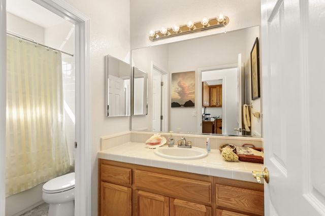 5415 Rogers St, Davis, CA 95618