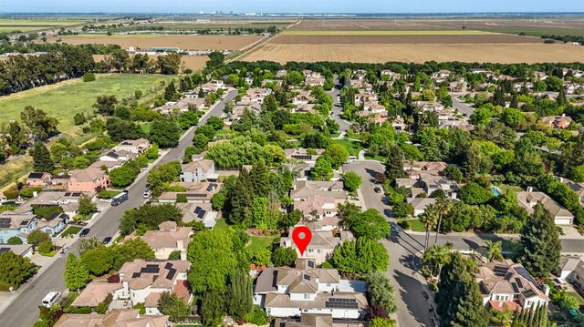 5415 Rogers St, Davis, CA 95618