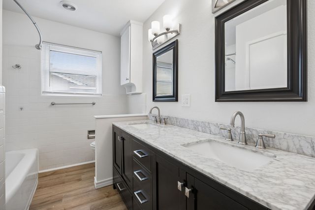 5805 Wedgmont Circle N N, Fort Worth, TX 76133