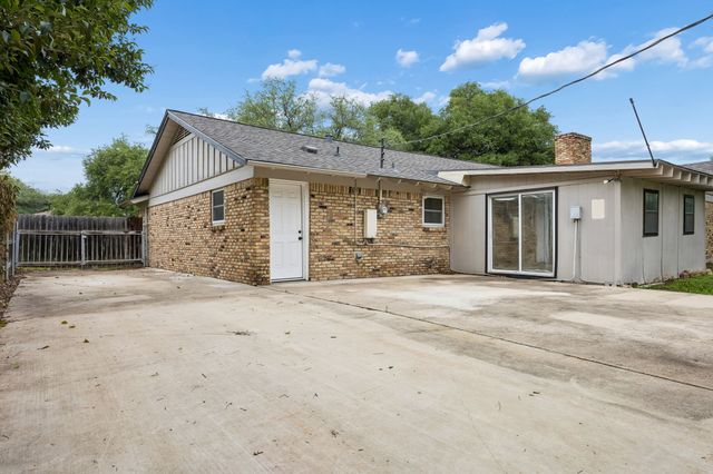 5805 Wedgmont Circle N N, Fort Worth, TX 76133