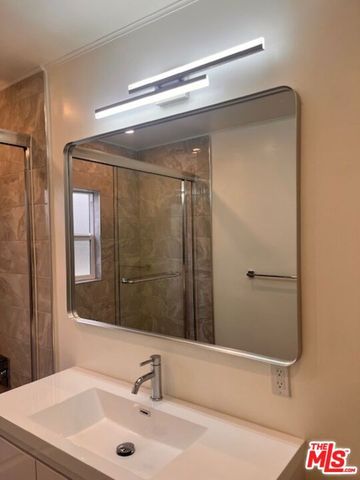 841 N Kilkea Drive, Los Angeles, CA 90046