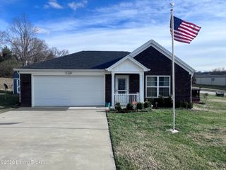 154 Tuscany Ln, Vine Grove, KY 40175