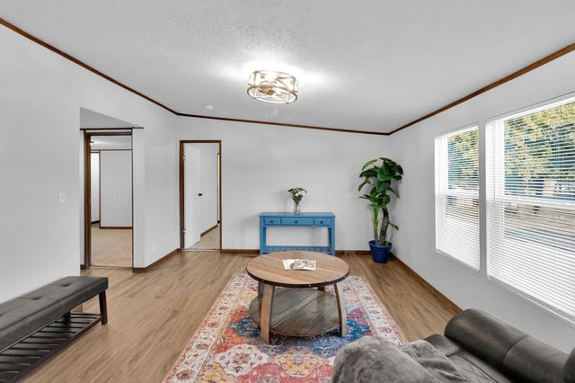1800 County Road 2105, Kemp, TX 75143