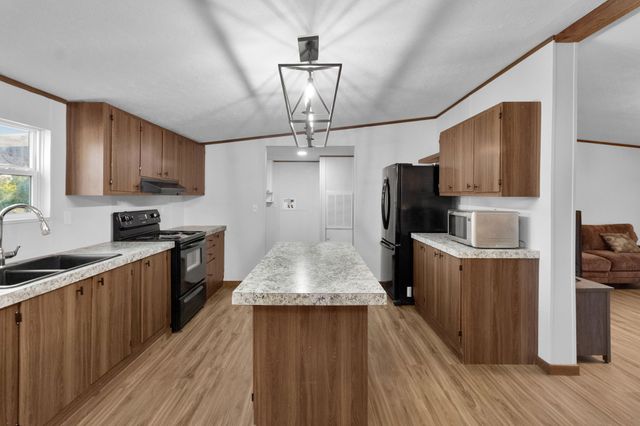 1800 County Road 2105, Kemp, TX 75143