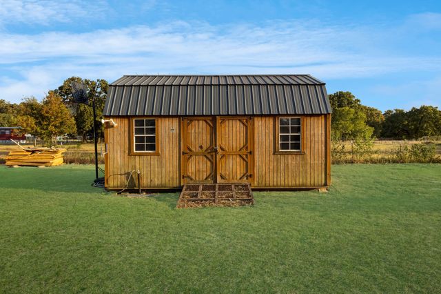 1800 County Road 2105, Kemp, TX 75143