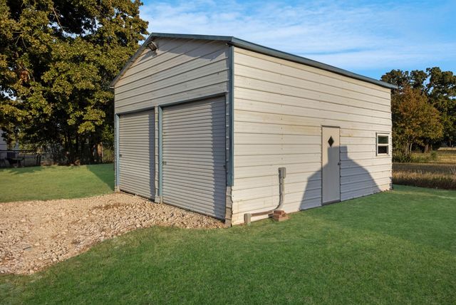 1800 County Road 2105, Kemp, TX 75143