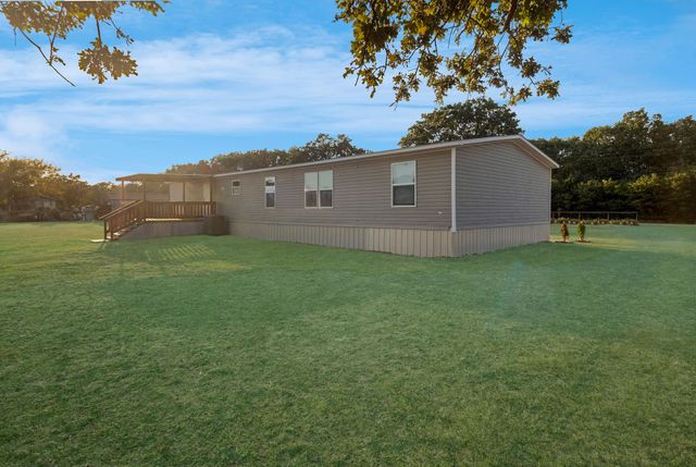 1800 County Road 2105, Kemp, TX 75143
