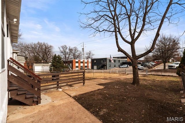 2316 Sulphur Avenue, St Louis, MO 63139