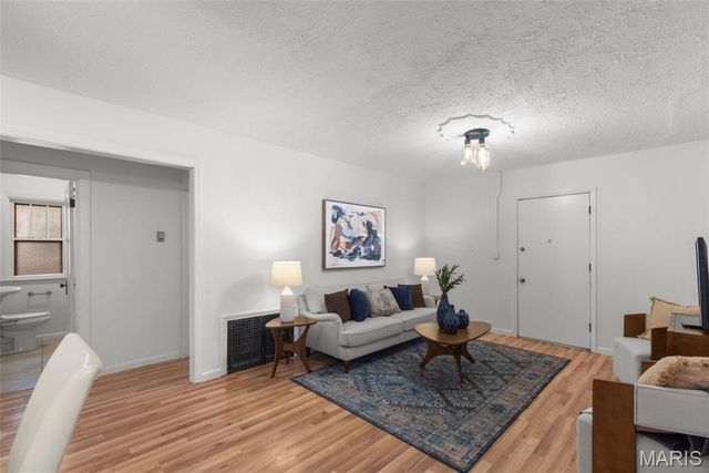 2316 Sulphur Avenue, St Louis, MO 63139