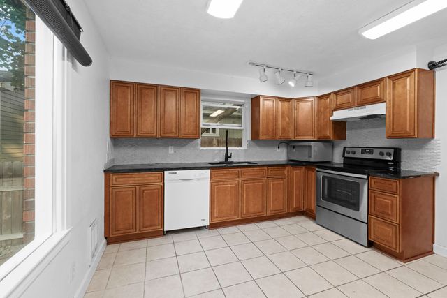 15905 E 4th Ave, Spokane Valley, WA 99037