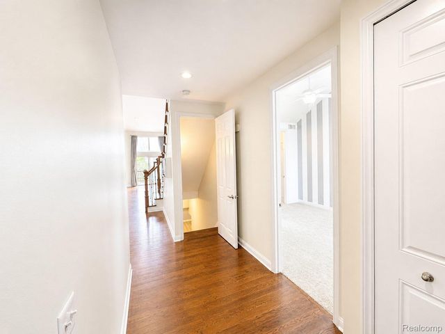 4392 Navin Field Lane, Troy, MI 48085