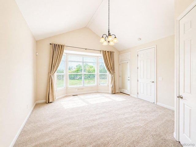 4392 Navin Field Lane, Troy, MI 48085