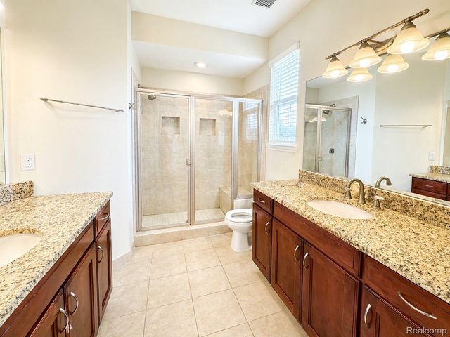 4392 Navin Field Lane, Troy, MI 48085