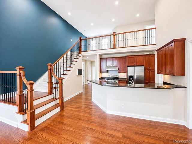 4392 Navin Field Lane, Troy, MI 48085