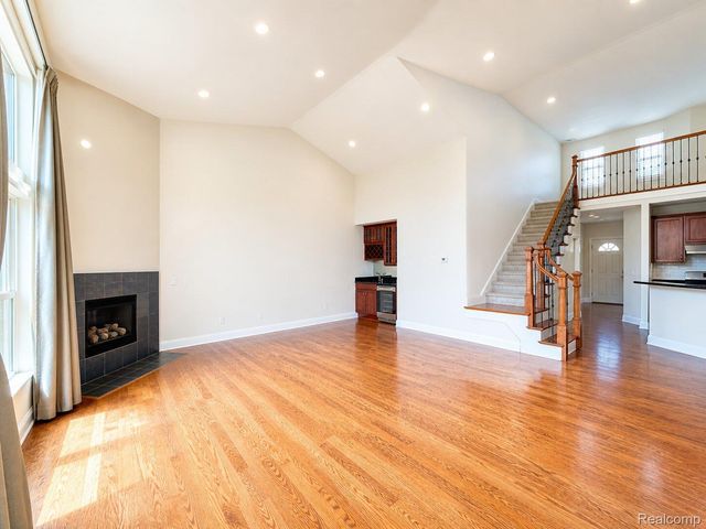 4392 Navin Field Lane, Troy, MI 48085