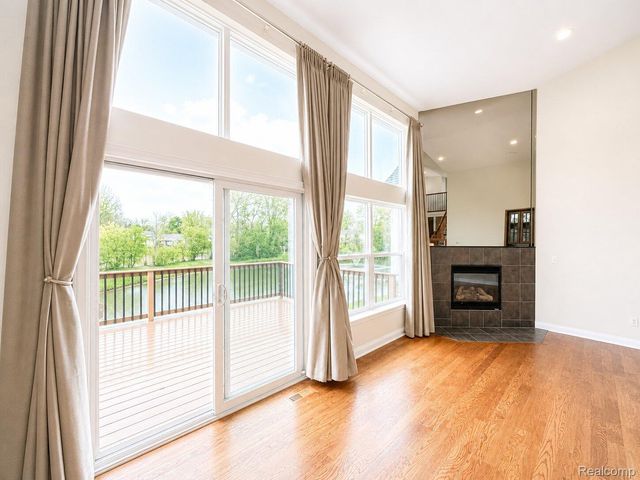 4392 Navin Field Lane, Troy, MI 48085