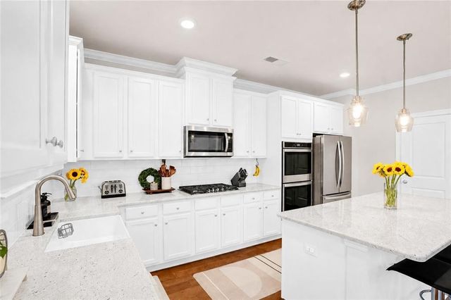 415 Carmichael Circle, Canton, GA 30115