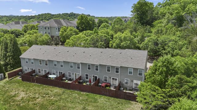 8330 Tecumseh Ln, Antioch, TN 37013