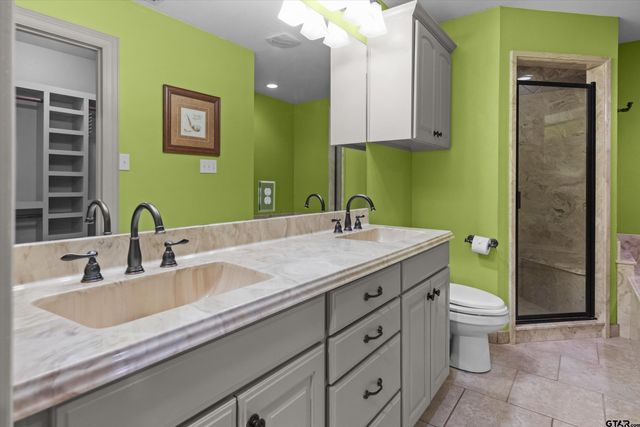 2528 Byrd Rd., Jacksonville, TX 75766