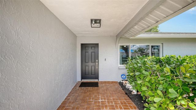972 LEEWARD ROAD, Venice, FL 34293