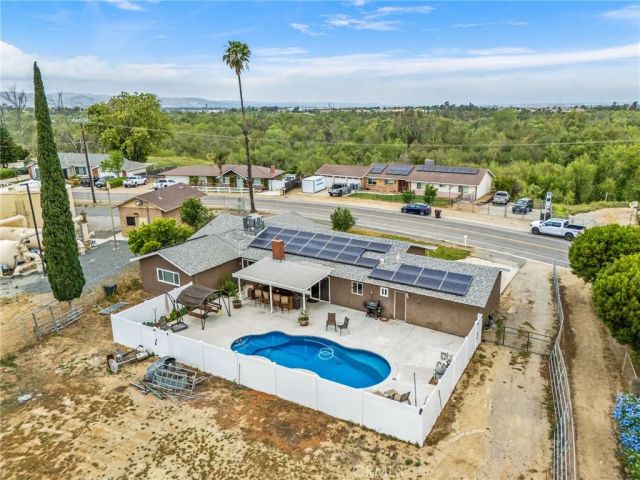 3998 Bluff, Norco, CA 92860