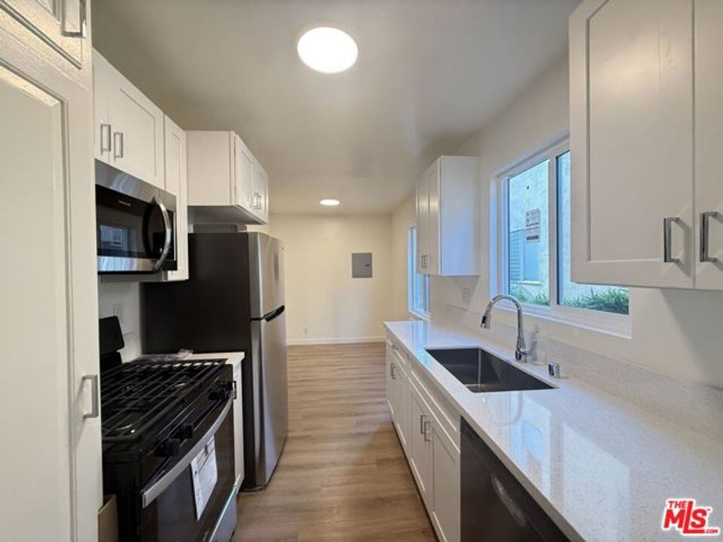 1314 10th Street A, Santa Monica, CA 90401