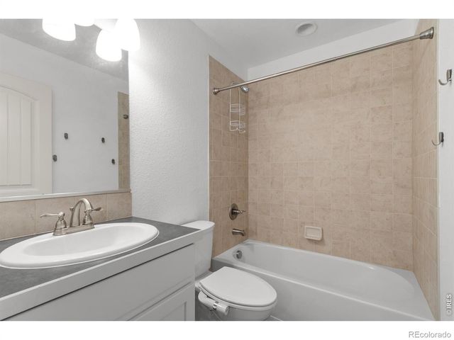 2421 Shooting Star Way, Evans, CO 80620