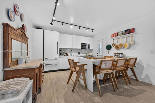 2924 Day Avenue N314, Miami, FL 33133