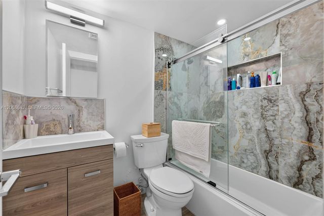 2924 Day Avenue N314, Miami, FL 33133