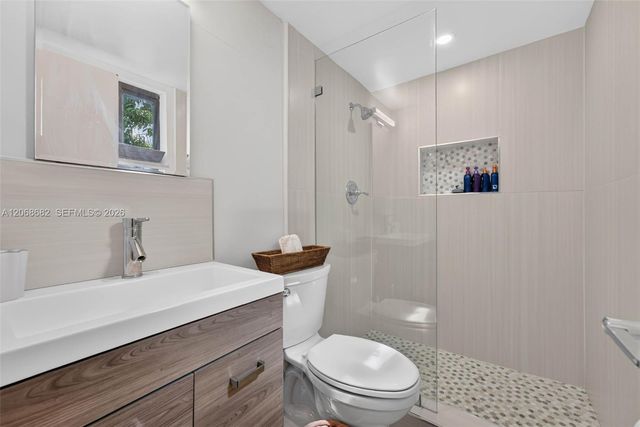2924 Day Avenue N314, Miami, FL 33133