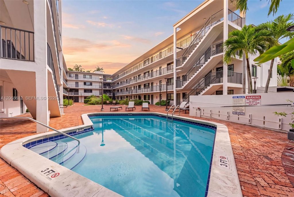 2924 Day Avenue N314, Miami, FL 33133